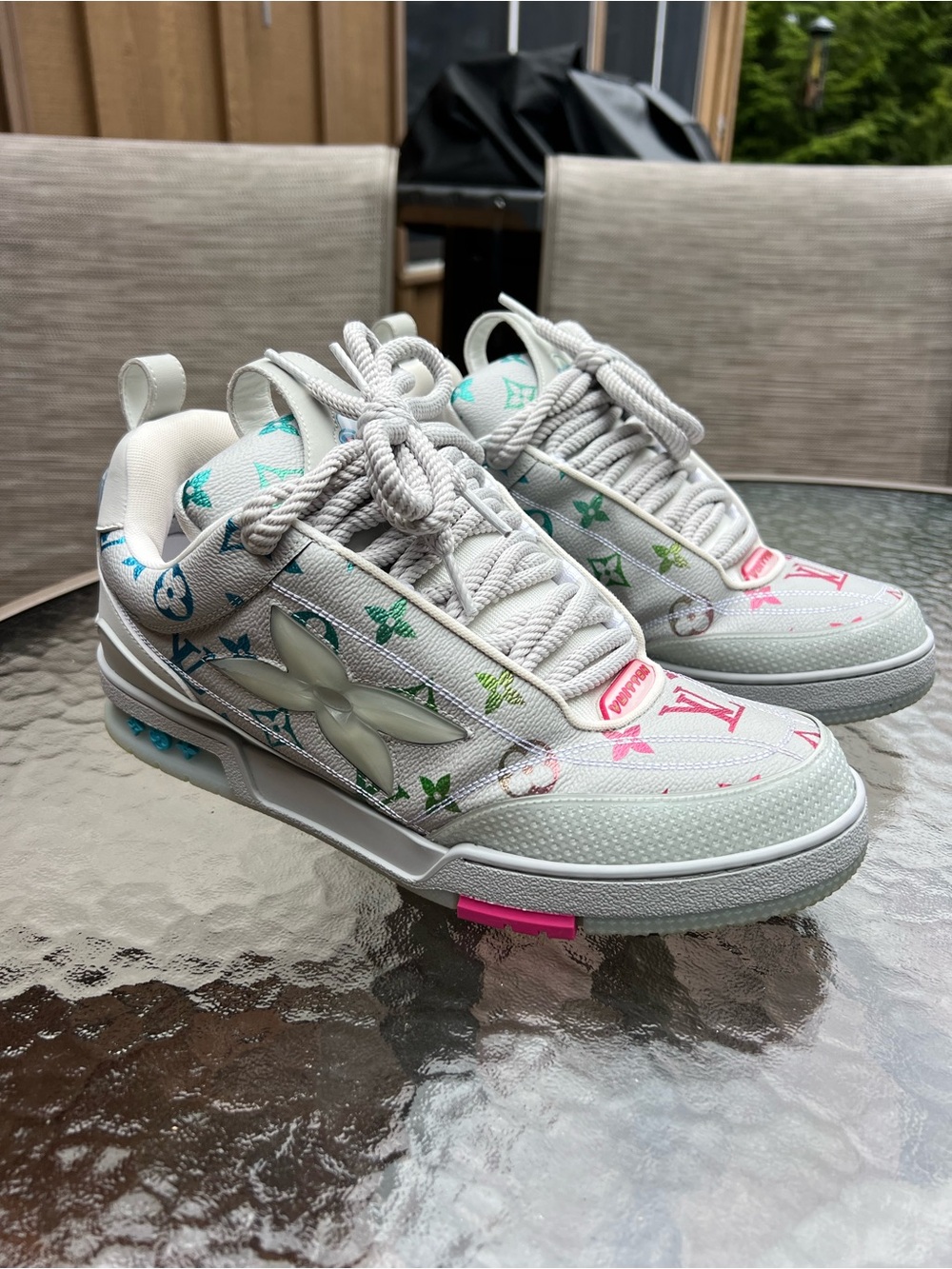 Louis Vuitton White Trainer Sneakers - Picture 2 of 12